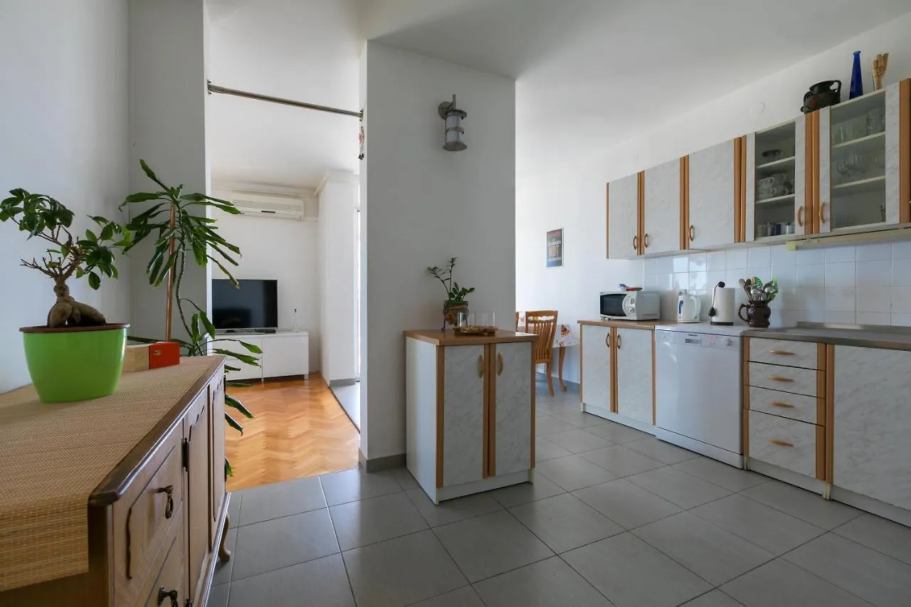 Apartment Dionis Split 0*,  Croatia